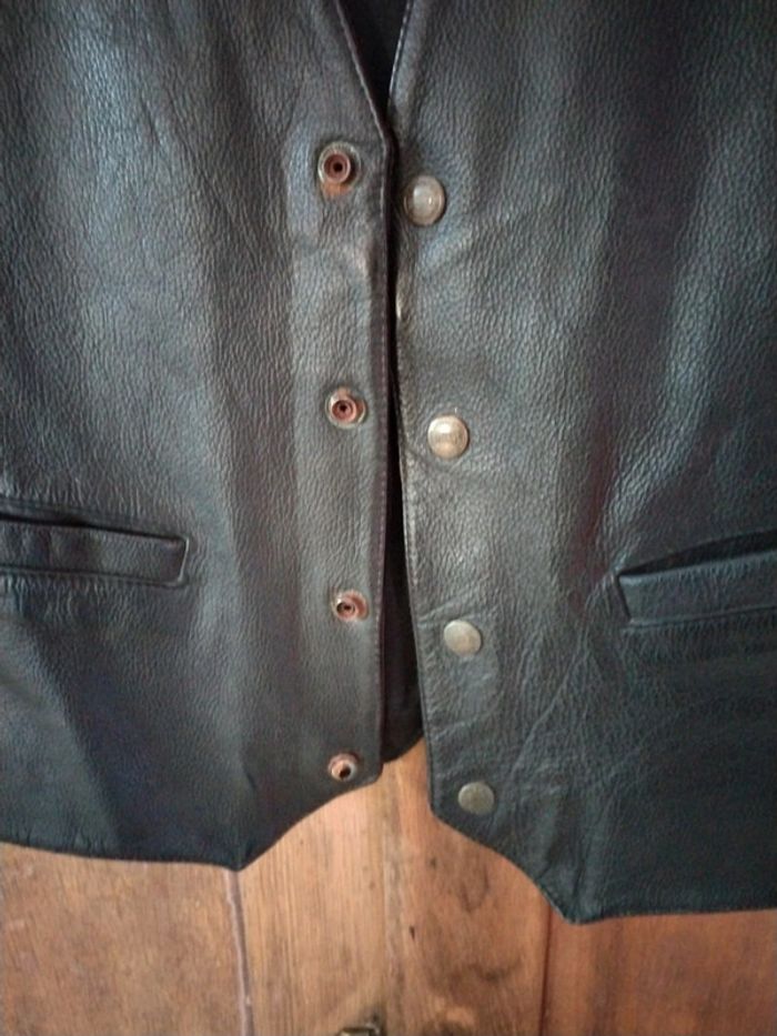 Très beau gilet en cuir Redskins - photo numéro 3