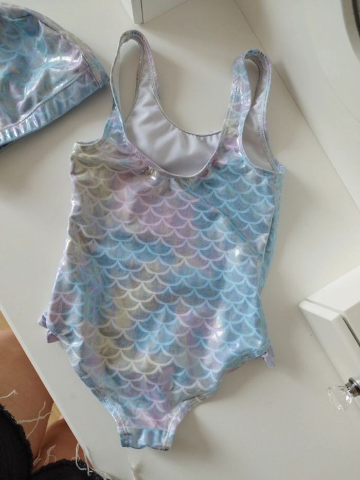 Maillot de bain assorti au bonnet de bain une pièce fille sirène 4 ans - photo numéro 3