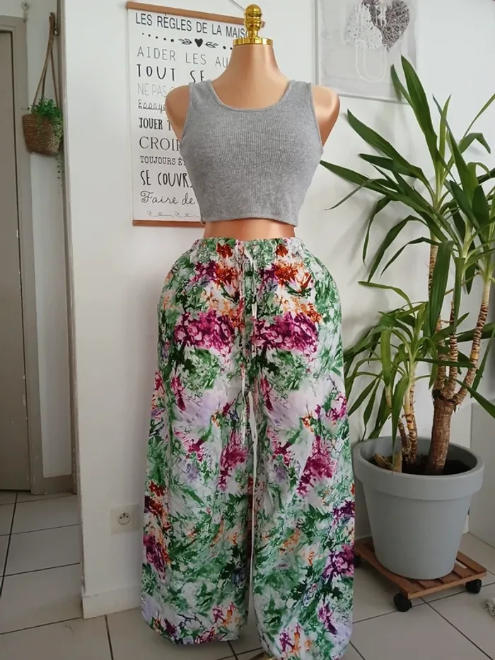 Magnifique Pantalon Overside à motifs Bas Large Neuf🌿💝 - photo numéro 6