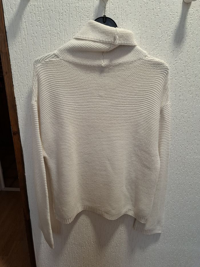 Joli pull femme H&M Divided crème S col roulé "boule" très bon état - photo numéro 4