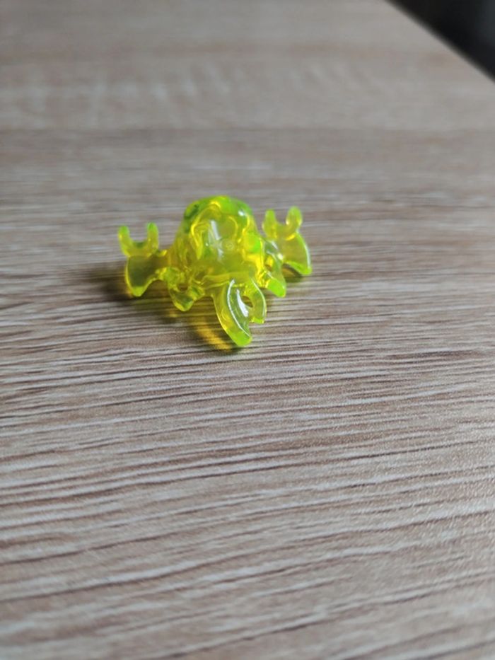 Lego minifig Skreemer vert transparent - photo numéro 3