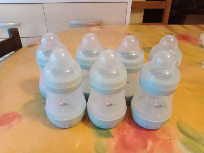 Lot 6 biberons dodie mam