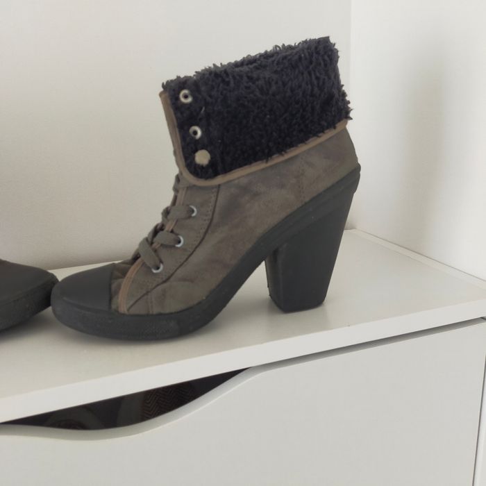 Bottines fourrées a talons femme Savannah pointure 39 noir et kaki - photo numéro 2