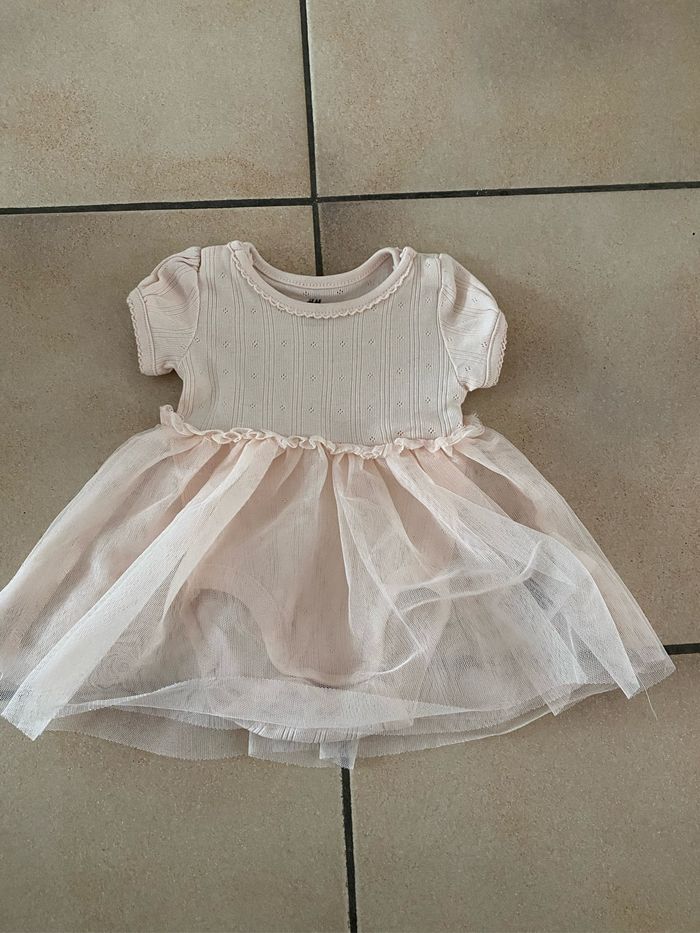 Lot de vêtements 0/1 mois fille - photo numéro 4