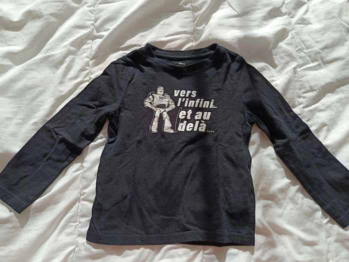 T shirt buzz Disney 3 ans tbe