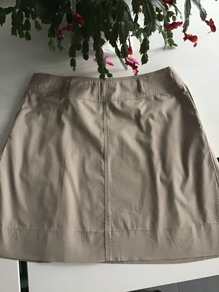 Jupe beige petits plis - photo numéro 2