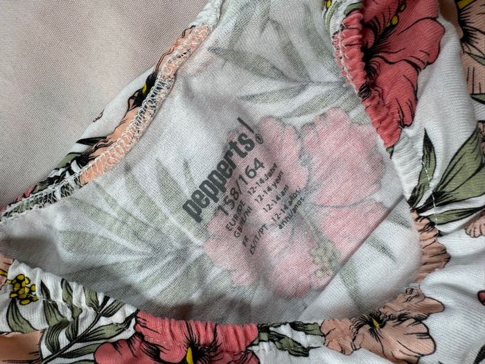 Combinaison short fleurs - photo numéro 3