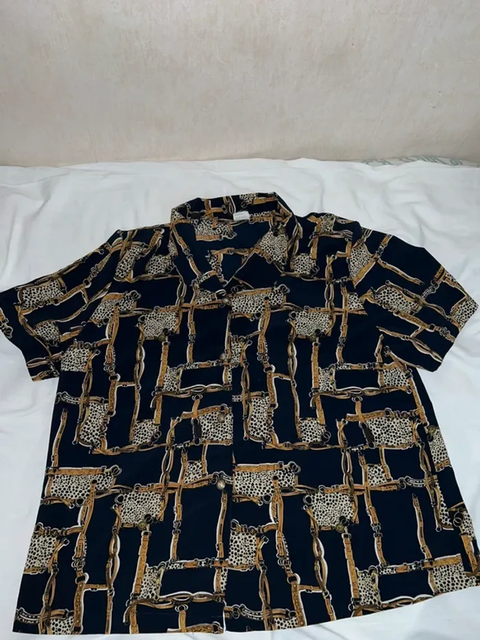Chemise et Jupe sans marque