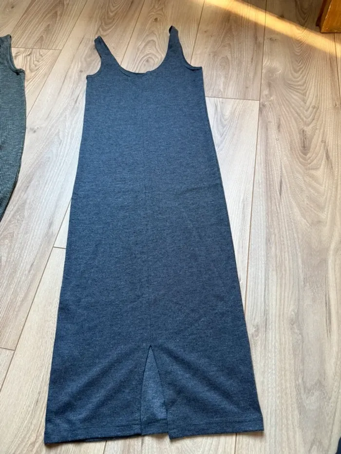 2 robes - photo numéro 9