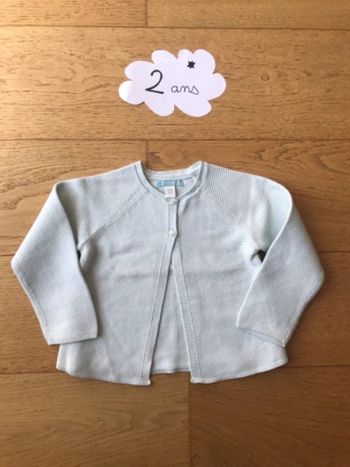 Gilet okaidi vert d eau pale 23 mois