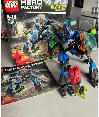 Lego hero factory 44028 le robot