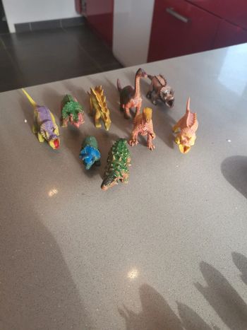 Lot figurines dinosaures