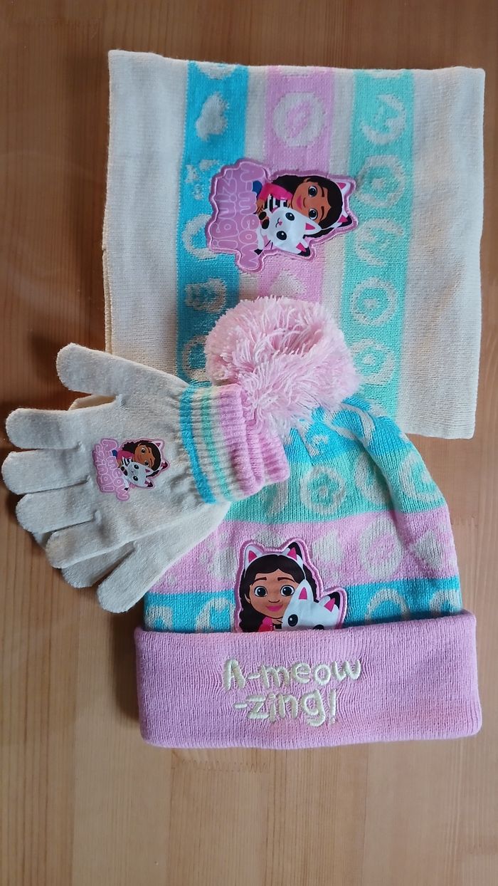 Ensemble bonnet snood gants  gabby’s  dollhouse - photo numéro 2