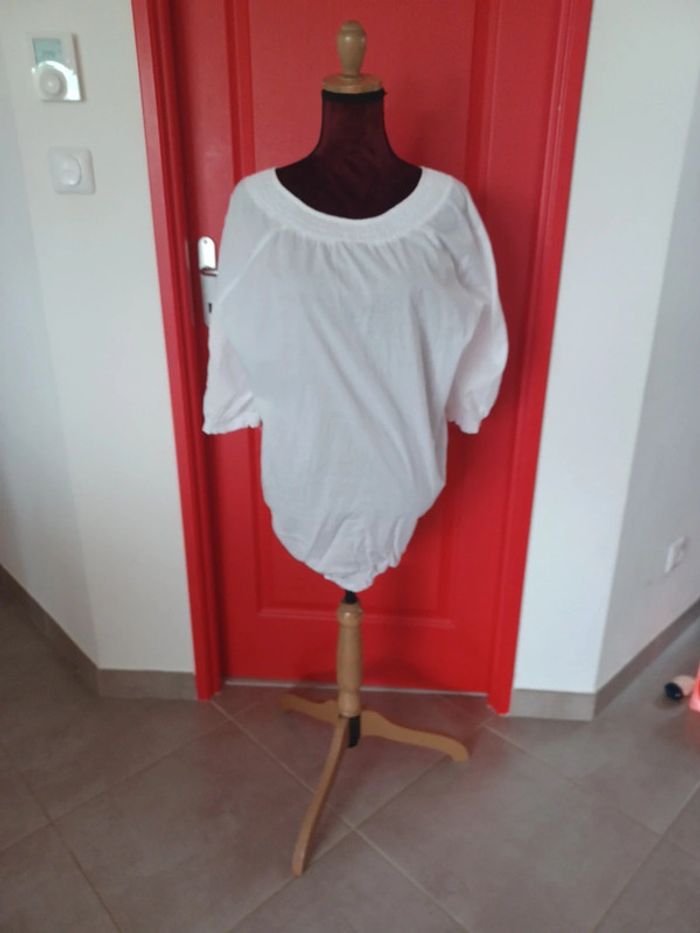 Très jolie tunique pour femme