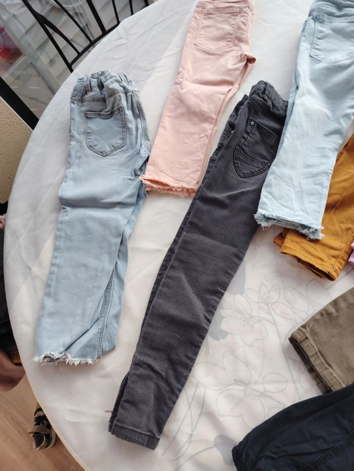 Lot 8 jeans et 2 pantalon 6 ans - photo numéro 4