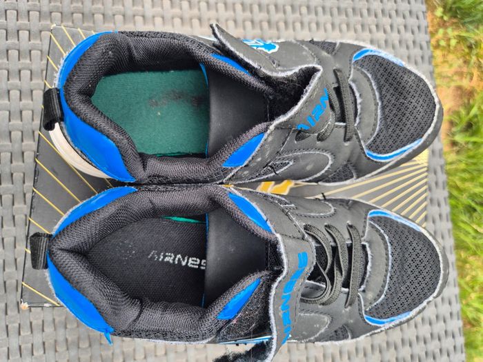 Baskets Ainess pointure 33 noir et bleu - photo numéro 5