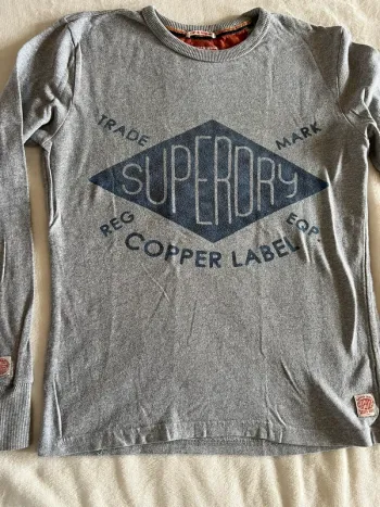 Pull Superdry taille M