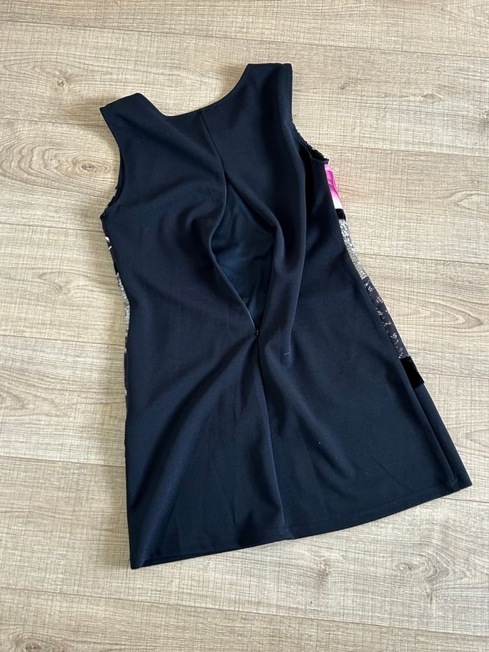 Robe noire et imprimée sans manches Rinascimento taille S jamais portée - photo numéro 8