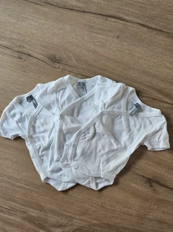 Lot de 3 bodies manches courtes 1 mois