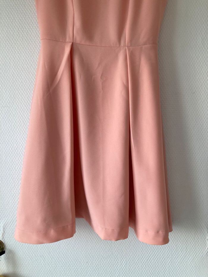 Robe patineuse couleur pêche - photo numéro 5