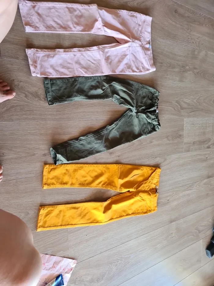 Lot jogging neuf fpc 8ans