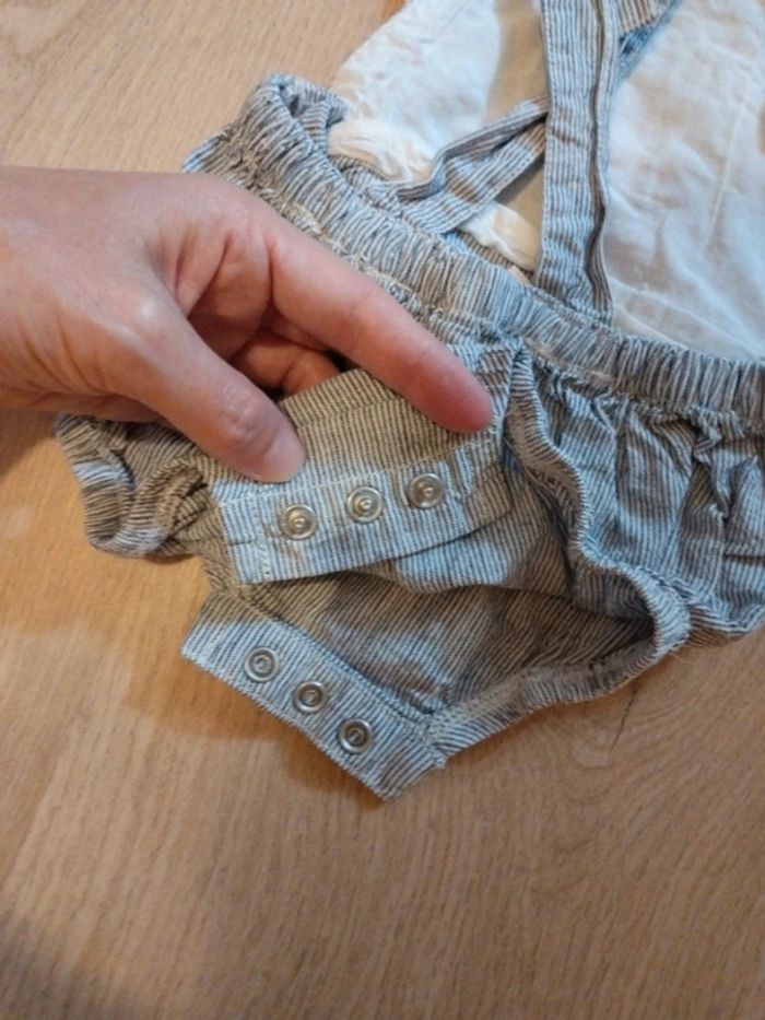 Ensemble salopette short et tee shirt - photo numéro 8