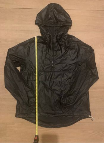 K way marque nike 14/16ans couleur noir