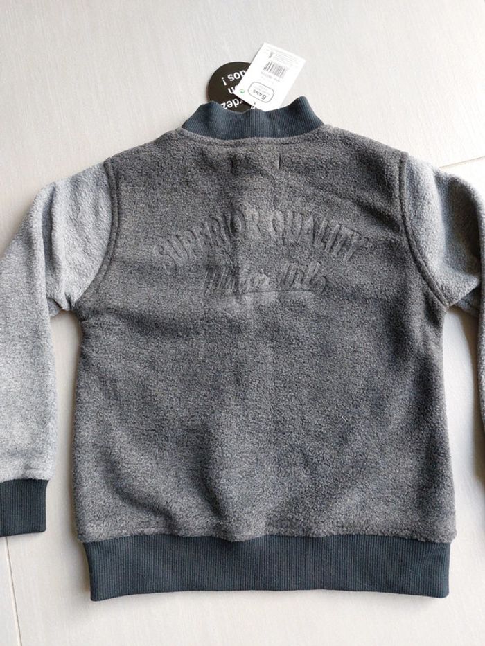 Pull neuf - photo numéro 3