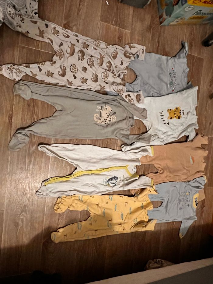 Lots de vêtements - photo numéro 3