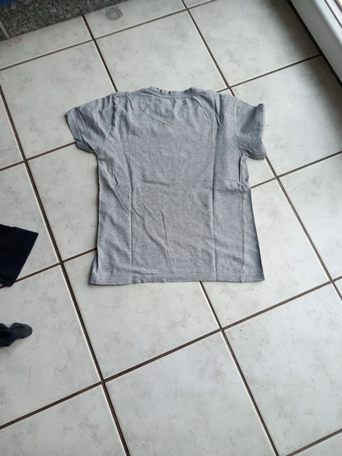 2 Tee-shirts - photo numéro 3