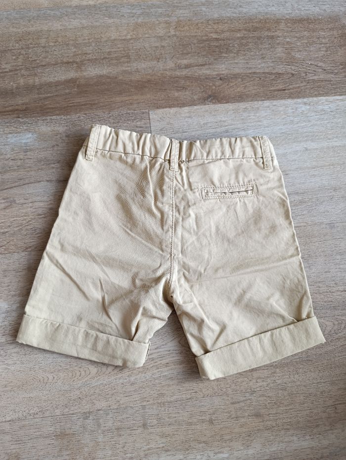 Bermuda chino beige neuf - photo numéro 2