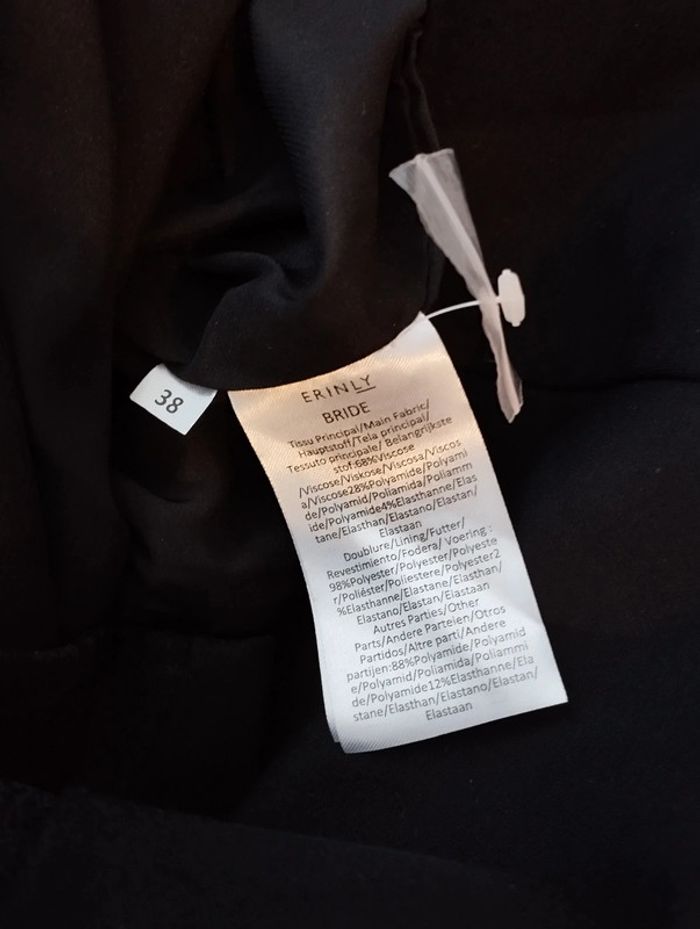 Robe noire avec "dentelle" Erinly taille 38 - photo numéro 8