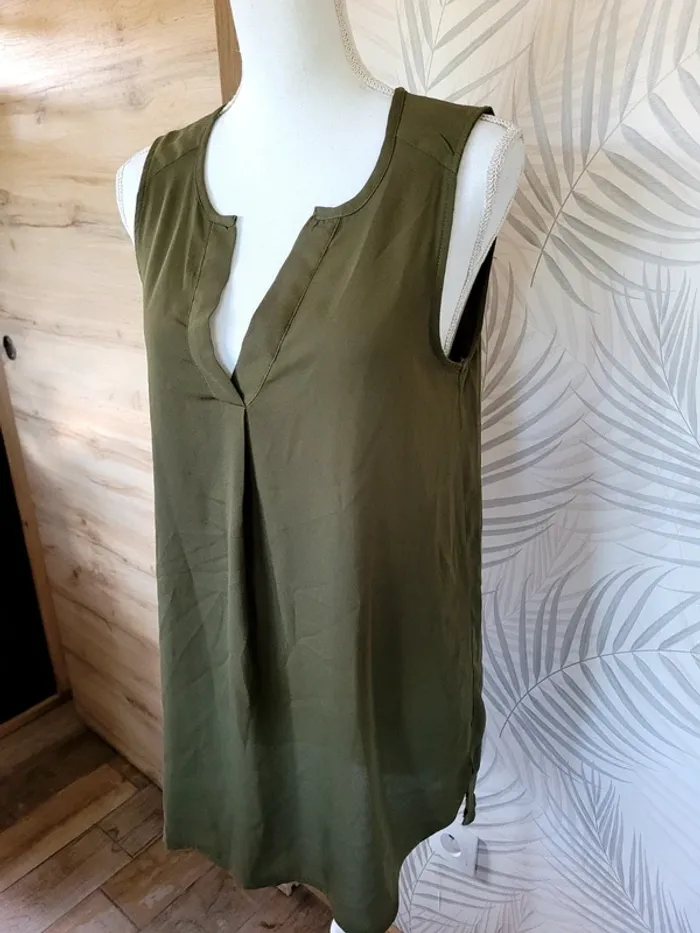 Chemise / blouse verte kaki longue taille M - photo numéro 4