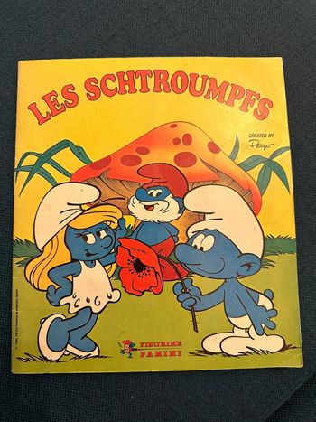 Album livre Panini complet stickers autocollants Les schtroumpfs personnages bleus