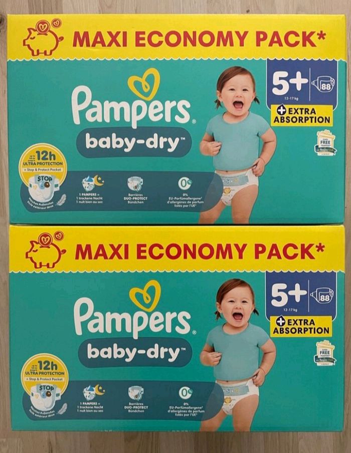 Lot de 2 cartons pampers taille 5+