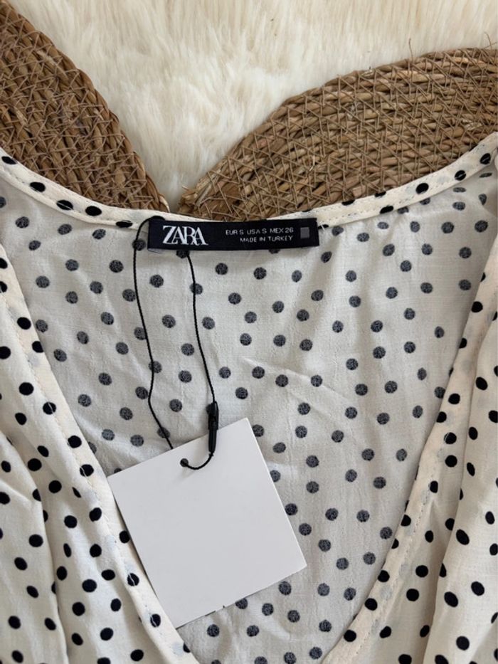 Robe fluide Zara à pois blanche et noire  taille S - photo numéro 2