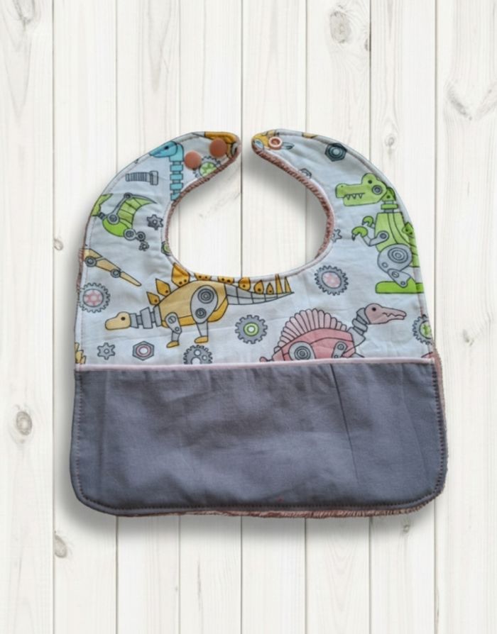 Bavoir classique Création fait main artisanale - photo numéro 1