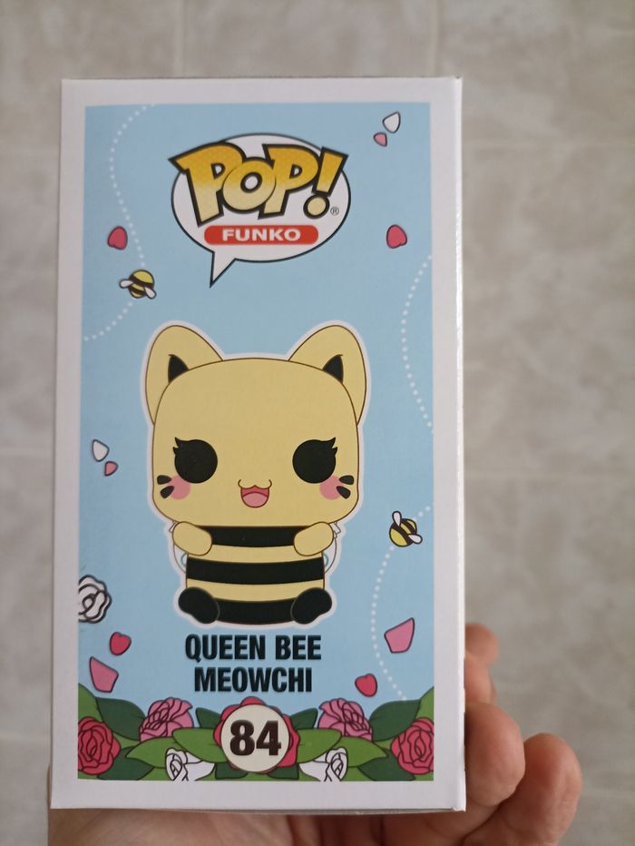 Funko pop tasty Peach 324 Queen bee  meowchi - photo numéro 3