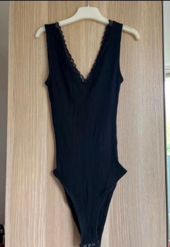 Body noir avec dentelle