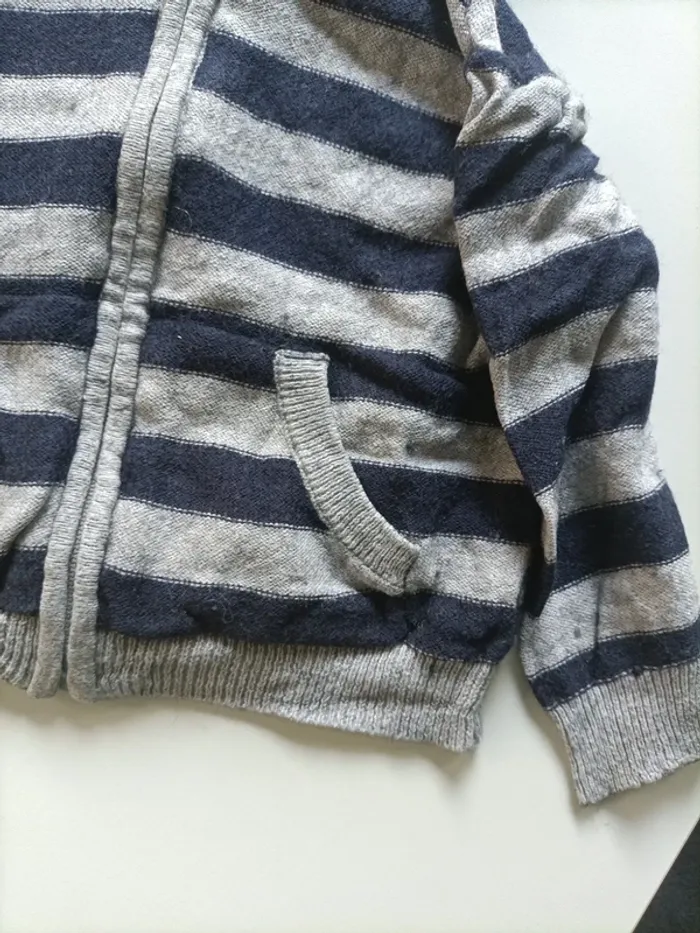 Pull zip 9 mois