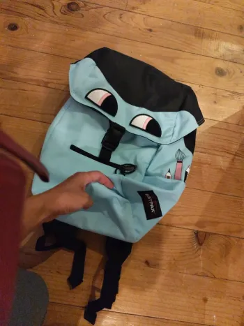 Sac à dos Eastpak x Jérémy Ville bleu ciel noir neuf