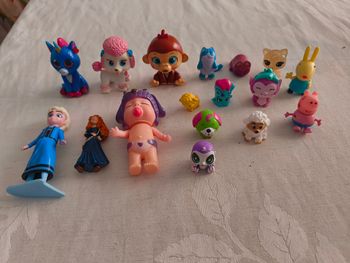 Lot figurines 