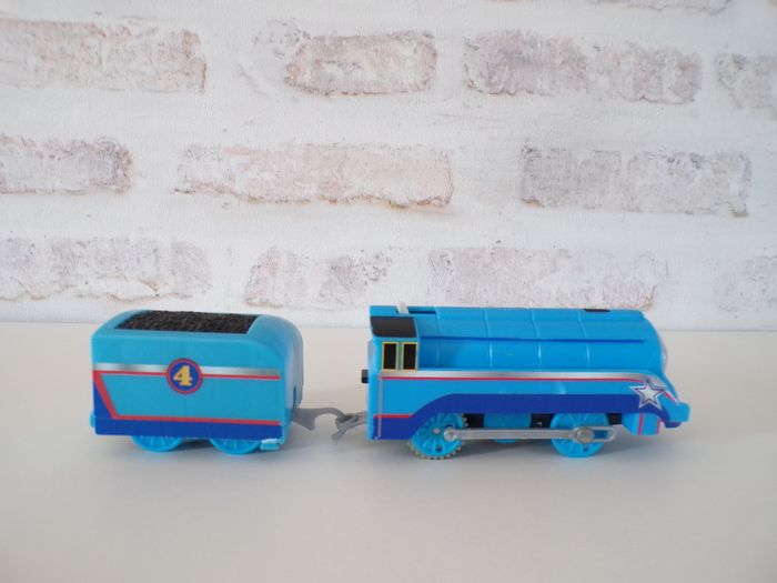 Train - Locomotive - Thomas et ses amis - Gordon turbo  (J29) - photo numéro 3