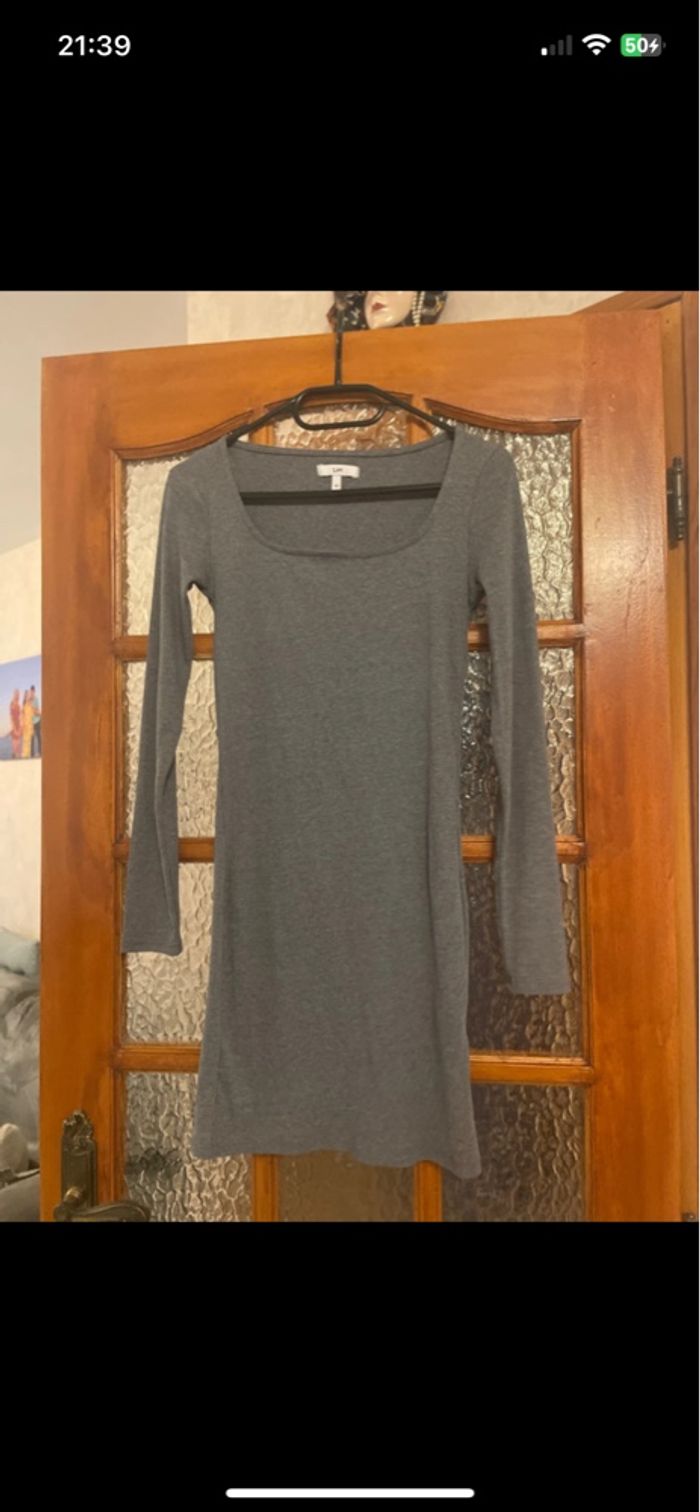 Robe grise - photo numéro 4