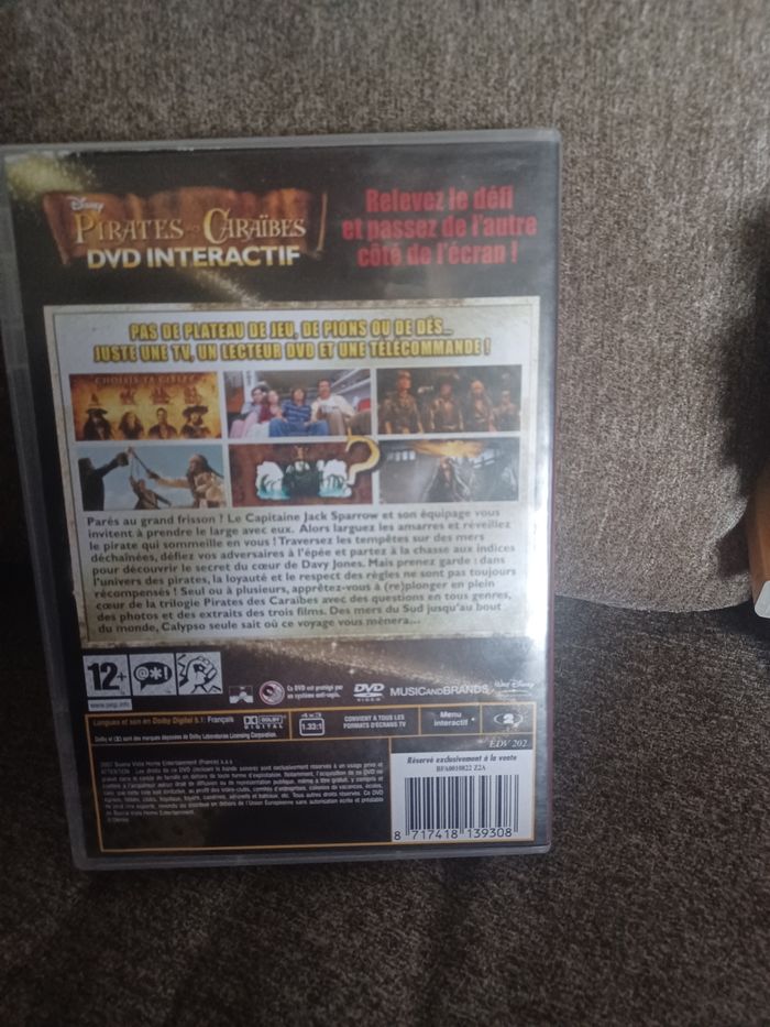 Dvd pirate des caraïbes très bon état voir neuf - photo numéro 2