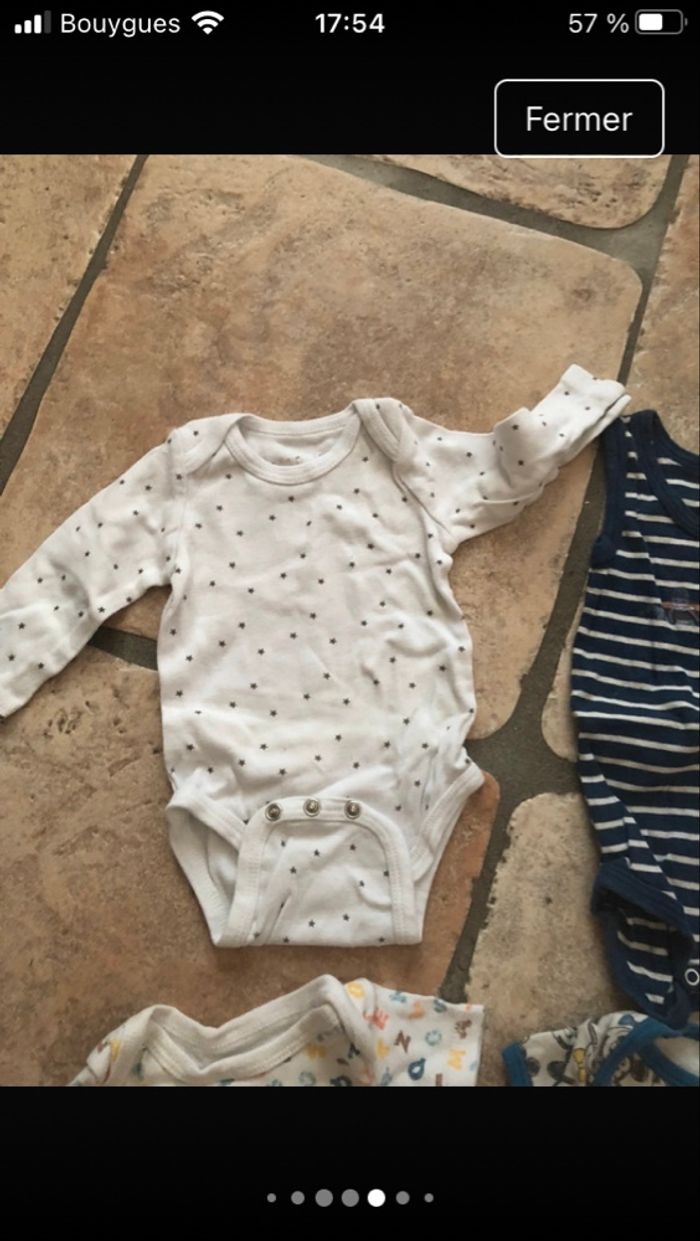 Lot bodys de 6 à 9 mois - photo numéro 5