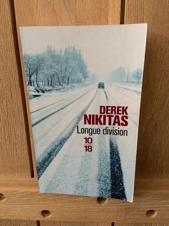 Longue division - Derek Nikokas
