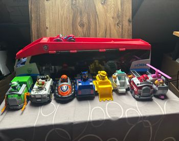 Superbe lot Pat Patrouille Camion et véhicules