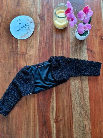 Boléro poilu 12 mois