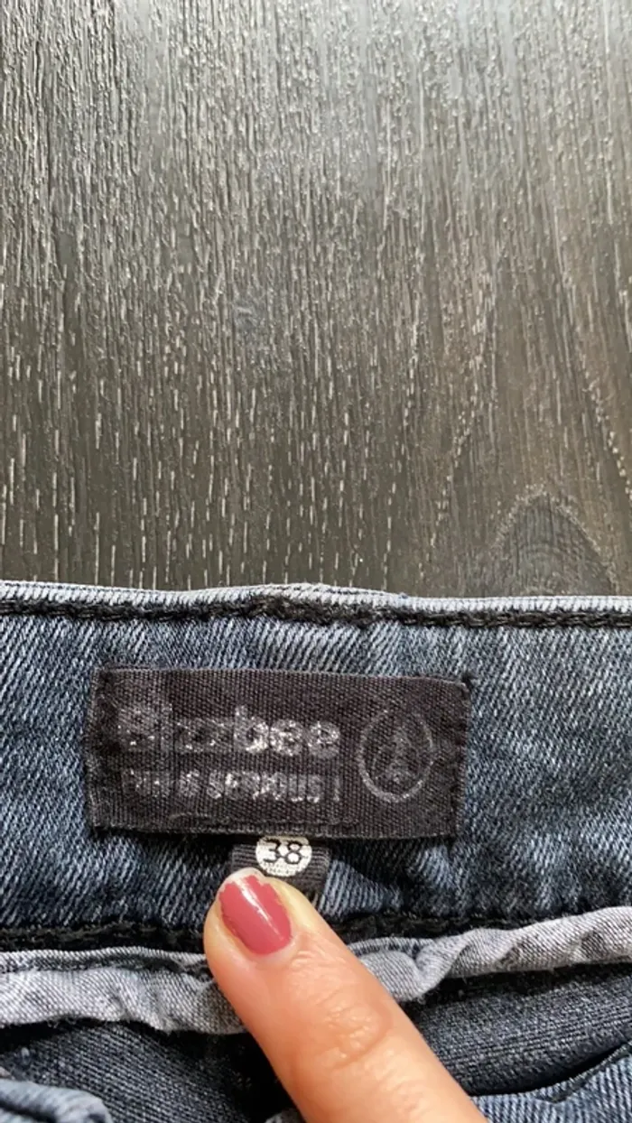 Jeans noir - photo numéro 4